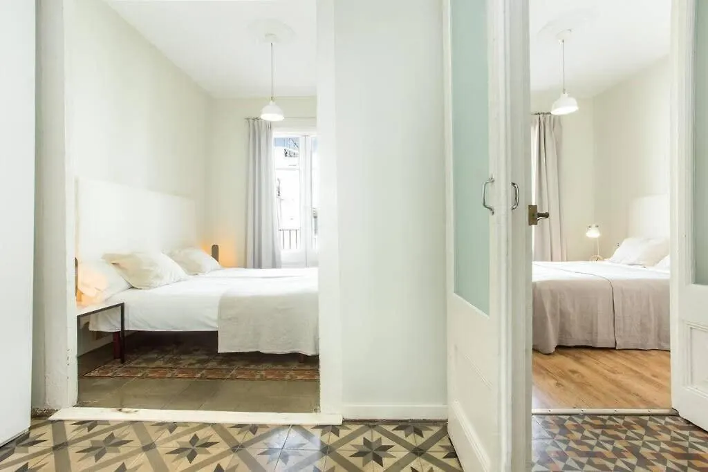 Apartment 4Bedroom Apart With Balcony In Las Ramblas 3-2 Barcelona Spain