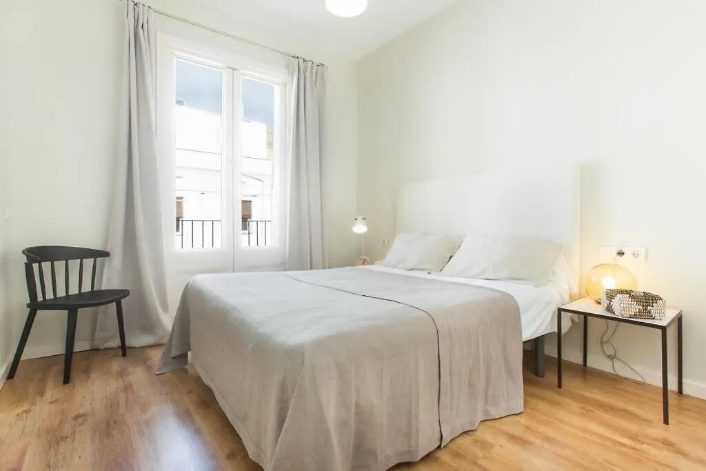 Apartment 4Bedroom Apart With Balcony In Las Ramblas 3-2 Barcelona